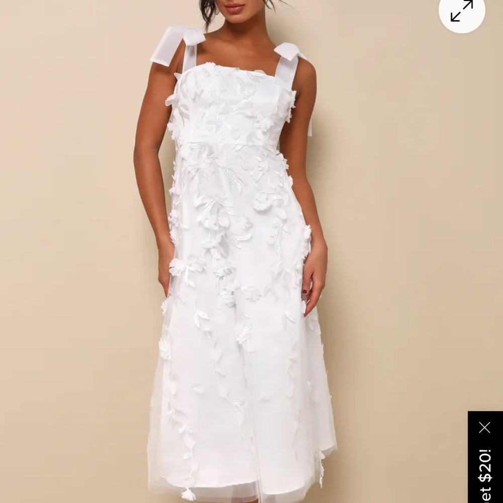 Lulu's White Floral Midi Dress